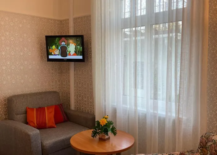 فيلة Green بارنو